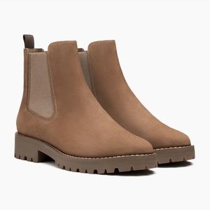 NWOB Thursday Boots The Legend Chelsea Boots Pebble 8.5